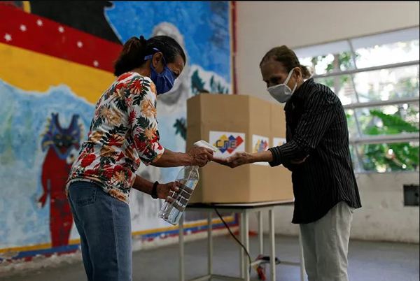 Venezuela va a las urnas para elegir a nuevo Parlamento | .::Agencia IP::.