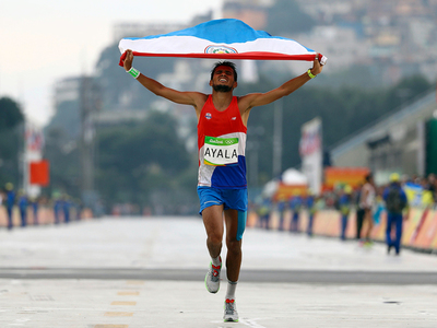 Derlys Ayala logra un nuevo récord nacional en el Maratón de Valencia