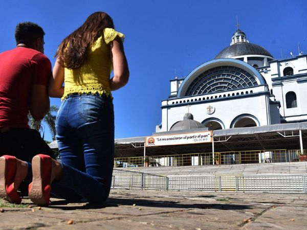 Arzobispo acusa a ONU, OEA y UE de intentar reducir la población