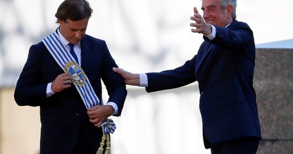 La Nación / Uno de los líderes con mejor imagen