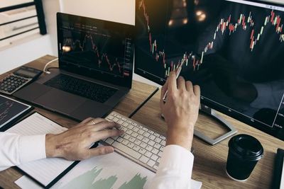 Se agotó el aporte de la economía y las finanzas a la mejora del riesgo país, según analistas - MarketData