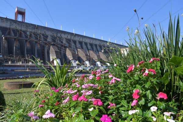 Itaipu inyectó más de US$ 447 millones a las finanzas del Estado en 11 meses | .::Agencia IP::.