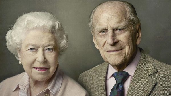 La reina Isabel de Inglaterra será una de las primeras personas en recibir la vacuna