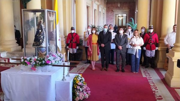 Virgen Peregrina, en Palacio de Gobierno: “Paraguay quiere defender a sus niños y la familia”, reclama Edmundo Valenzuela - Nacionales - ABC Color