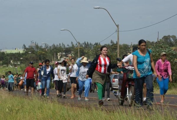 Peregrinos deberán respetar las distancias y caminar por la banquina lado izquierdo