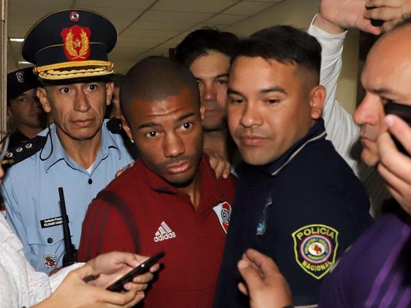 Ordenan la captura del jugador de River Plate Nicolás de la Cruz | OnLivePy