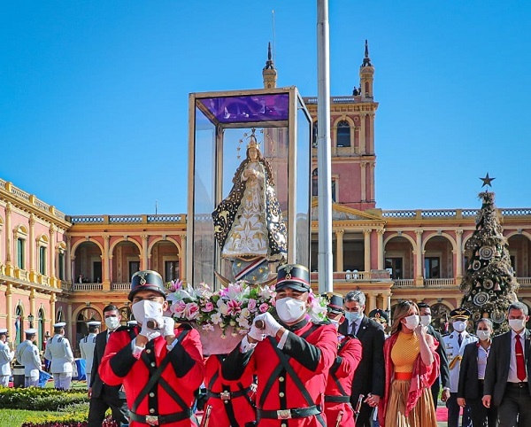La Virgen Peregrina de Caacupé llega al Palacio de Gobierno