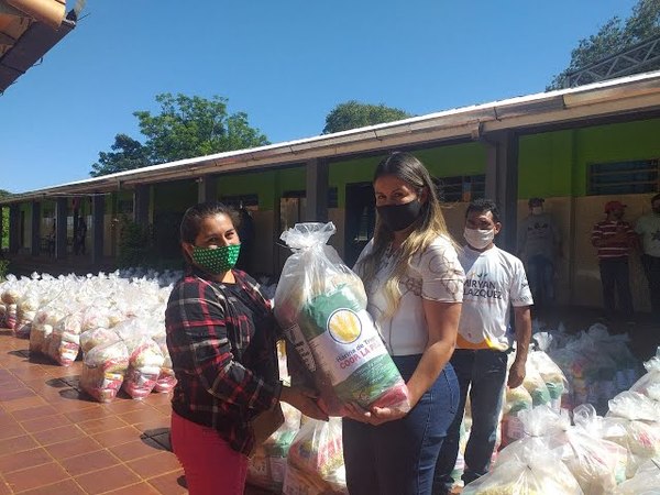 MUNICIPIO DE SAN JUAN DEL PNÁ CUMPLE CON ENTREGA DE KITS DE ALIMENTOS PARA ESTUDIANTES