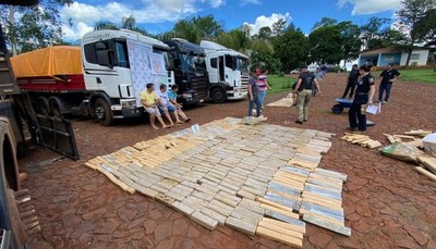 Naranjal: Hallan más de 1.150 kg de marihuana oculta en seis camiones | OnLivePy