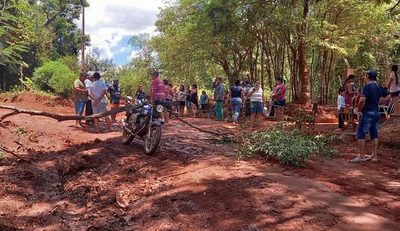 Exigen construcción de empedrado a comuna de Hernandarias