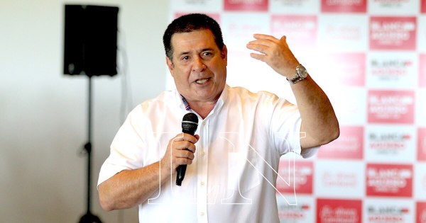 La Nación / Horacio Cartes: “La lucha por la familia está más allá de contiendas electorales”