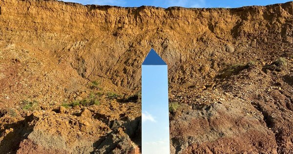 La Nación / Tras EEUU y Rumanía, misteriosos monolitos aparecen en isla británica y Holanda