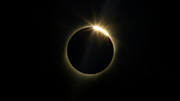 Todo lo que tenés que saber sobre el eclipse solar total del próximo lunes