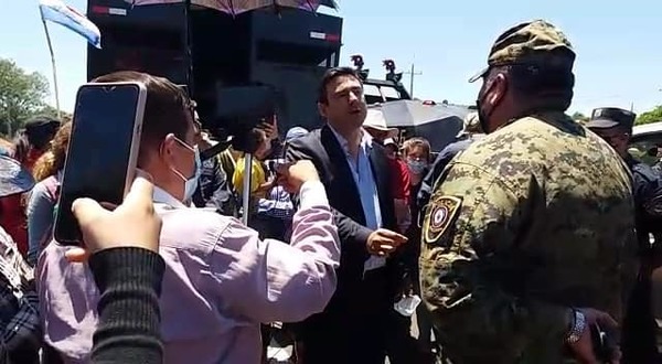 Vecinos de Espinillo llegan a un acuerdo con el MOPC - Noticiero Paraguay