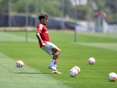 Inter recupera a su técnico y tres jugadores para enfrentar a Boca