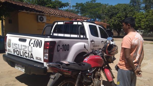 Por culpa de Facebook, cae un presunto motoasaltante al intentar vender objetos robados - Nacionales - ABC Color