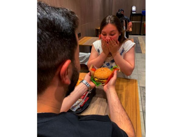 Burger King y un romántico pedido de matrimonio