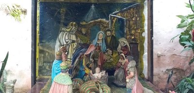 Crónica / Pesebre mural para contagiar la Navidad