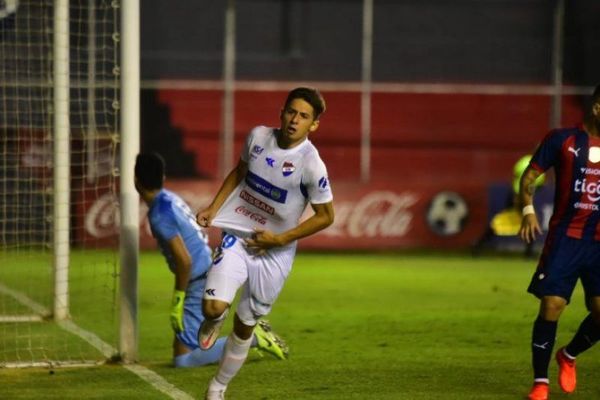 Nacional tumba el invicto del campeón en un partidazo