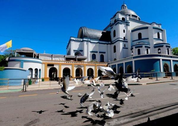 Inusitada festividad silenciosa por la Virgen de Caacupé