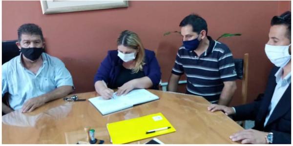 Grupo de vecinos del km 10 Acaray buscará ocupar cargos electivos en próximos comicios