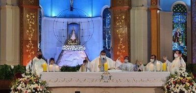Histórica misa central de Caacupé sin feligreses | Noticias Paraguay