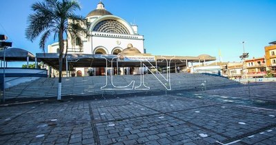 La Nación / Con nula presencia de fieles, confirman cero incidentes en Caacupé