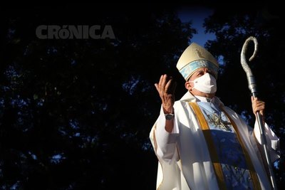 Crónica / Obispo de Caacupé leyó una dura carta durante la misa central
