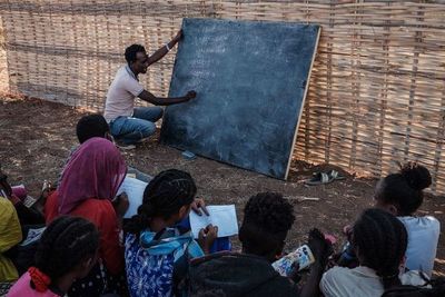 Alegría y esperanza en la escuela de refugiados etíopes en Sudán - Ciencia - ABC Color