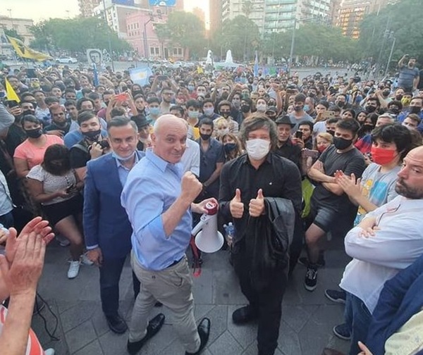 Javier Milei contra la “oligarquía de los políticos profesionales“.