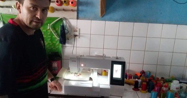 La Nación / Reinserción a base de artesanías: desde el penal exporta sus productos a Brasil