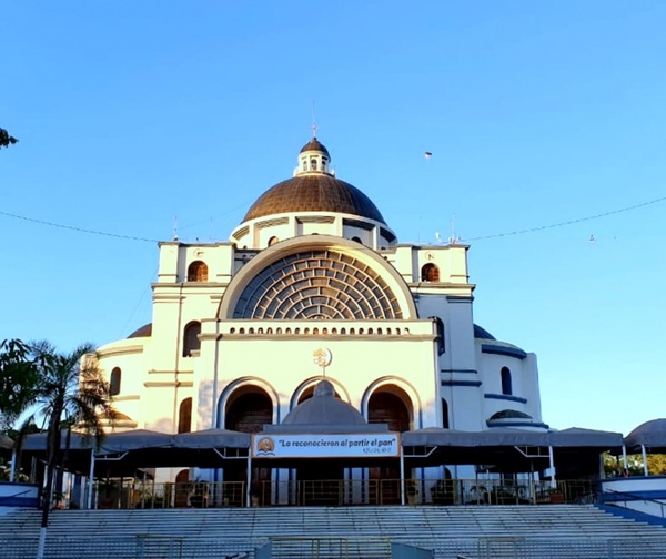 Informe especial - Recorrido virtual por la Basílica de Caaccupé