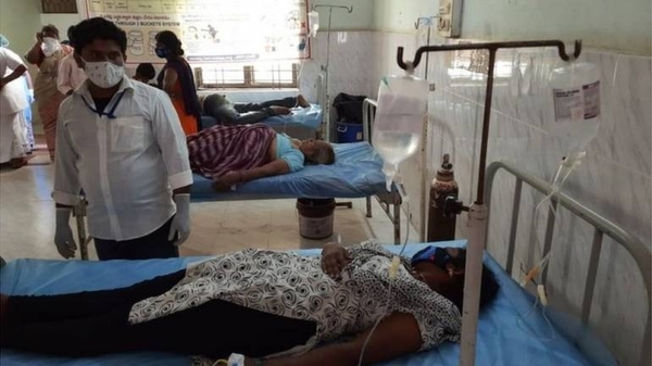 HOY / Afectados por misteriosa enfermedad en India tienen rastros de metales en la sangre