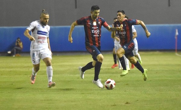 Crónica / Mejor no hablar de ciertas cosas, le bajó