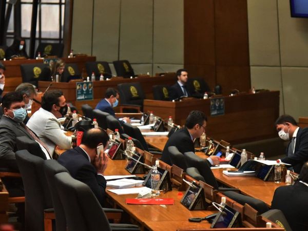 Termina el año con varios diputados que siguen procesados sin condena