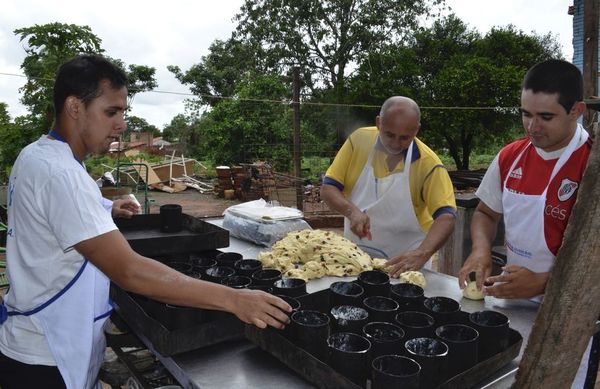 Elaboran pan dulce para reconstruir su panadería - Nacionales - ABC Color