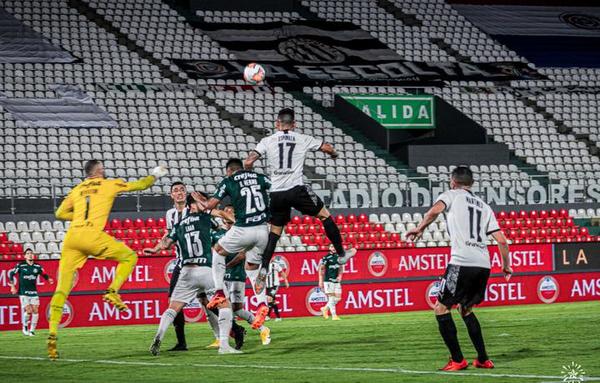 Libertad igualó con Palmeiras y buscará su clasificación en Brasil