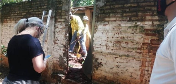 HOY / Mujer desaparecida: hallan dientes y manchas en baño de la casa, detienen al marido