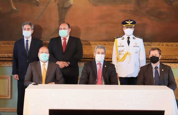 En día contra la corrupción, Gobierno presenta plan para combatir este mal