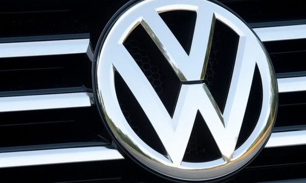 Volkswagen no puede cumplir con la meta de emisiones de CO2