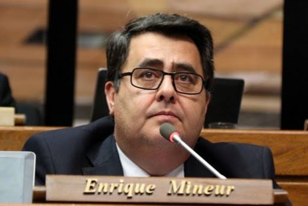 HOY / Brote de Covid-19 en la Cámara de Diputados, varios funcionarios y diputados afectados
