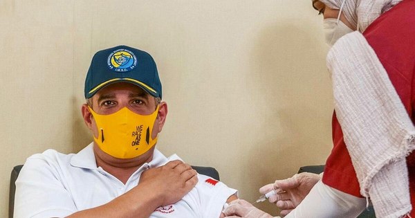 La Nación / Emiratos autoriza vacuna china de Sinopharm