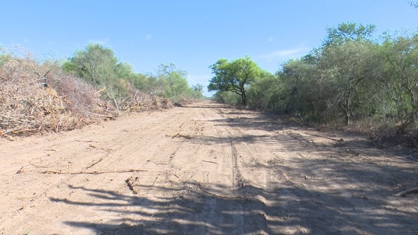 Obras de limpieza de terreno de comunidad paró por desperfecto de maquinaria