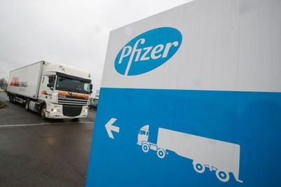Londres pide a alérgicos severos que eviten vacuna de Pfizer tras dos reacciones adversas