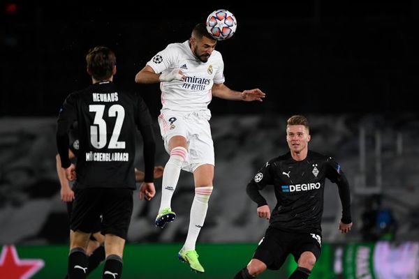 Benzema mete al Real Madrid en octavos de la Champions - Fútbol - ABC Color