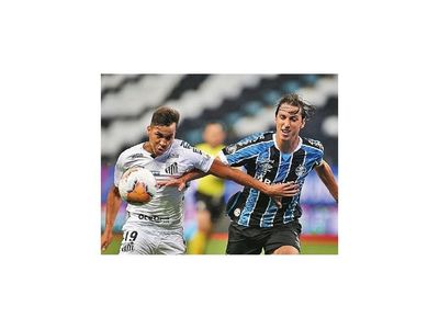Gremio rescata un empate sobre el final