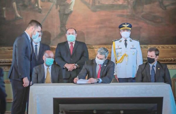 Firman Plan Anticorrupción, con el respaldo de los EE.UU. - Nacionales - ABC Color