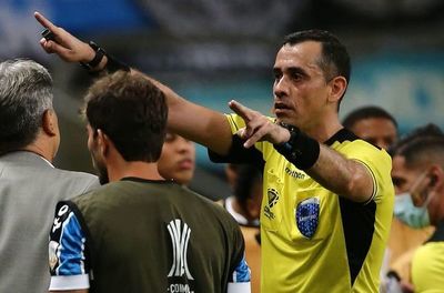 Gremio y Santos empatan con ingerencias del VAR - Fútbol - ABC Color