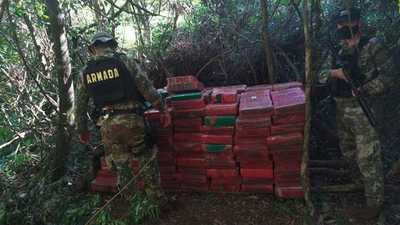 Incautan unas 2, 5 toneladas de marihuana y detienen a presunto traficante en Puerto Indio