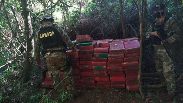 Incautan unas 2, 5 toneladas de marihuana y detienen a presunto traficante en Puerto Indio
